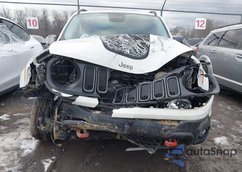 2017 Jeep Renegade Deserthawk 4X4 from USA, damaged, VIN ZACCJBCB2HPE88991